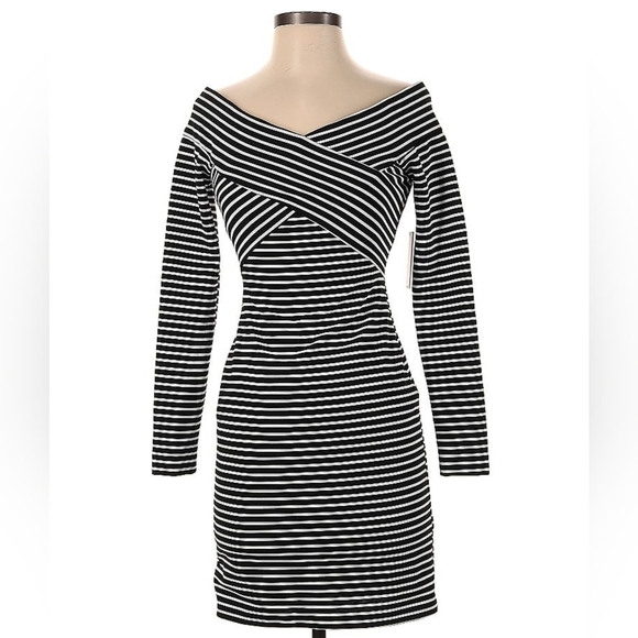 GUESS Off-Shoulder Striped Bodycon Dress – Size 0 – NWT - Picture 2 of 5